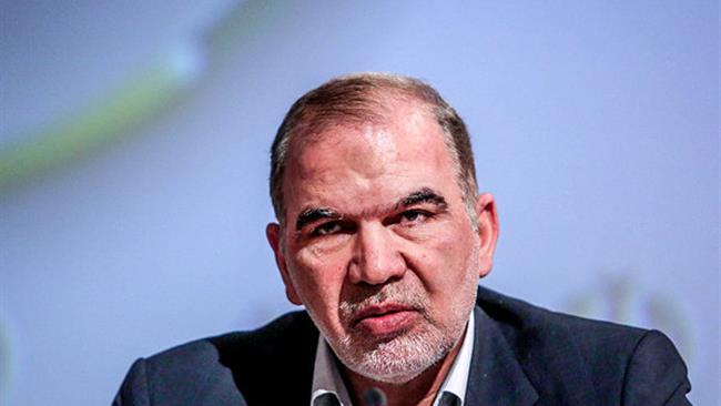 سیدحمید کلانتری معاون امور تعاون وزیر تعاون،کار و رفاه اجتماعی ناهماهنگی نظام آموزش عالی با نظام تقاضا در بازار کار را یکی از علل جذب نشدن فارغ‌التحصیلان به بازار کار می‌داند.