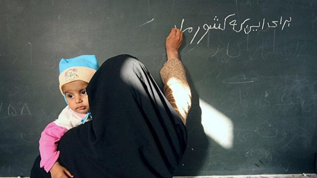 در سال ۱۹۷۰، از هر ۱۰ فرد بزرگ‌سال ۴ نفر بی‌سواد بودند. امروز این میزان به کم‌تر از دو نفر در هر ده نفر رسیده است.