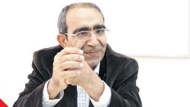 رشد نرخ ارز در هر دولتی از اهمیت و حساسیت فراوانی برخوردار است. آنچنان‌که گاه عملکرد مناسب دولت‌ها را با مقایسه نرخ ارز در آغاز و پایان دوره دولت‌ها می‌سنجند.