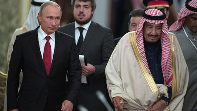 در جریان دیدار پادشاه عربستان و رئیس جمهور روسیه در مسکو، قراردادهایی به ارزش چندین میلیارد دلار در حوزه‌های مختلف بین دو کشور به امضا رسید.