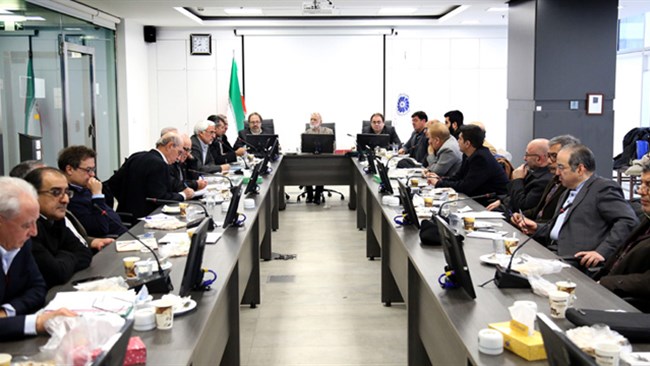 نشست تخصصی کمیسیون انرژی، صنایع پالایشی و پتروشیمی اتاق ایران برگزار شد؛ اعضای کمیسیون در این نشست به خصوصی‌سازی در حوزه انرژی، شناخت ظرفیت‌ها، فرصت‌ها و تهدیدهای این حوزه پرداختند.