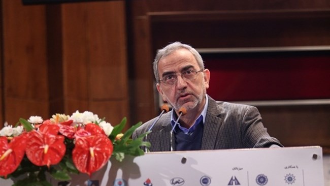 بیطرف گفت: در قرارداهای جدید نفتی مدل فرایند دیده شده است، در فرایندی که طی این قرار داد اتفاق می افتد، انتقال فناوری به بازیگران کلیدی و همچنین مکانیزم های دستیابی به فناوری جدید وجود دارد.