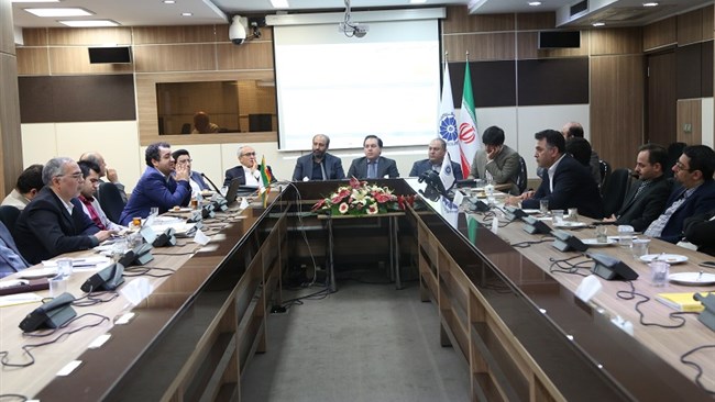 کمیسیون‌ فناوری اطلاعات، ارتباطات و اقتصاد رسانه؛ کمیسیون جوانان، کارآفرینی و کسب‌وکارهای نوین و دانش‌بنیان و کمیسیون حقوقی و حمایت قضایی اتاق ایران در نشست مشترکی به بررسی راهکارهای حمایت از کسب‌وکارهای نوین پرداختند