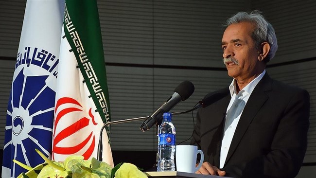 رئیس اتاق ایران با سفر به استان کرمانشاه در نشستی با حضور فعالان اقتصادی این استان و اعضای کمیسیون اقتصادی مجلس شورای اسلامی شرکت کرد.