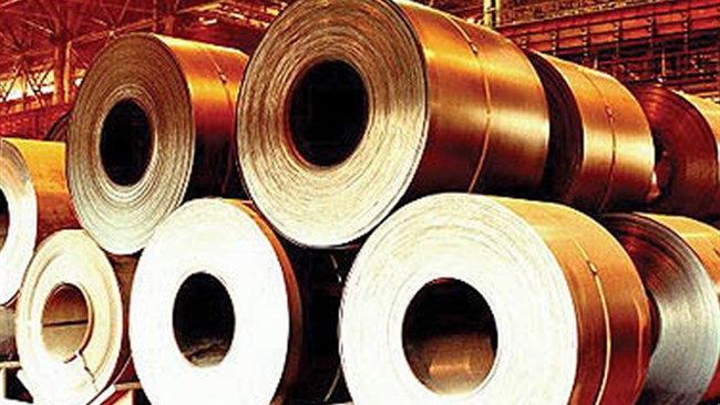 عضو هیات‌مدیره انجمن تولیدکنندگان سنگ آهن، «رقابت بد» را یکی از چالش‌های اصلی فولادسازان ایرانی در جذب بازارهای صادراتی عنوان می­‌کند.
