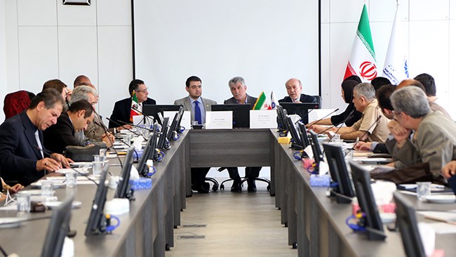 هیات شورای تجارت خارجی مکزیک (کومسه) شامل چهار شرکت مکزیکی به اتاق ایران آمدند و با معاون بین‌الملل اتاق و جمعی از فعالان اقتصادی ایرانی دیدار کردند.
