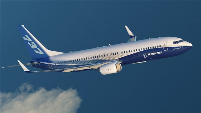 نیمه فروردین سال جاری، تفاهمنامه خرید 30 فروند هواپیمای مسافری 737 مکس، بین شرکت هواپیمایی آسمان و شرکت بویینگ به امضا رسیده بود که دیروز قرارداد نهایی آن به امضا رسید.