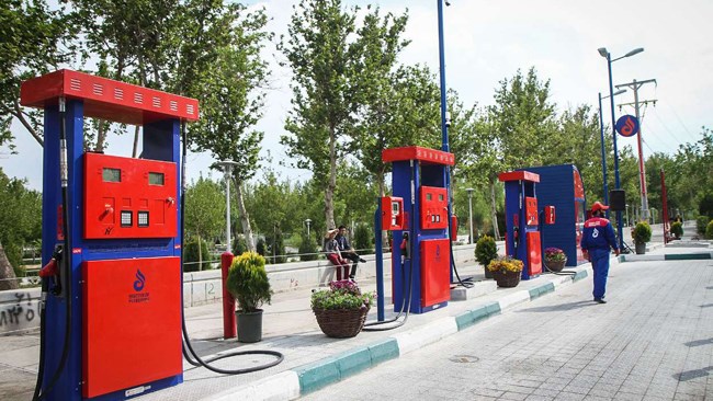 مدیرعامل شرکت ملی پخش فرآورده‌های نفتی از ورود یک شرکت یونانی- رومانیایی به طرح برندسازی جایگاه‌های عرضه سوخت از طریق شراکت با یک شرکت داخلی خبر داد.