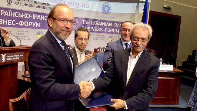 در جریان همایش مشترک تجاری ایران و اوکراین، تفاهم‌نامه همکاری اتاق‌های دو کشور به امضا رسید.