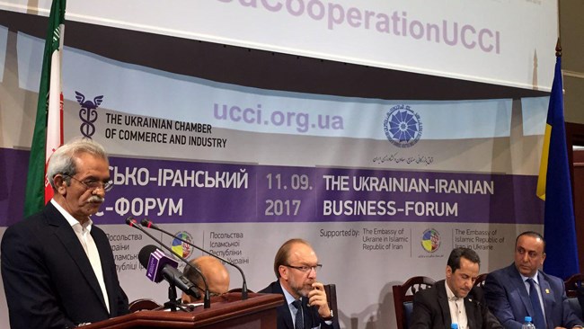 هیات تجاری ایران که به سرپرستی رئیس اتاق ایران راهی اوکراین شده در همایش تجاری دو کشور شرکت کرد.