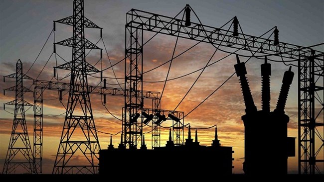 وزارت نیرو قصد دارد کسری هشت هزار مگاواتی تولید برق برای تأمین نیاز تابستان 98 را با به مدار آوردن نیروگاه‌های جدید و سه هزار مگاوات مدیریت مصرف، جبران کند.