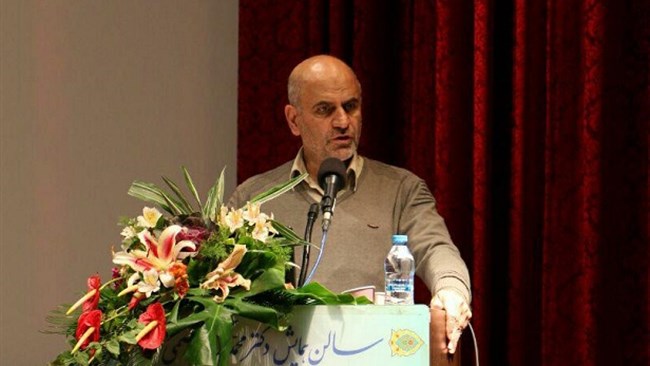 فرشاد مومنی، اقتصاددان  نقطه آغازین توسعه در ایران را، اصلاح سازه‌های ذهنی عموم مردمان جامعه و در هر جایگاه و مقام اجتماعی دانست.