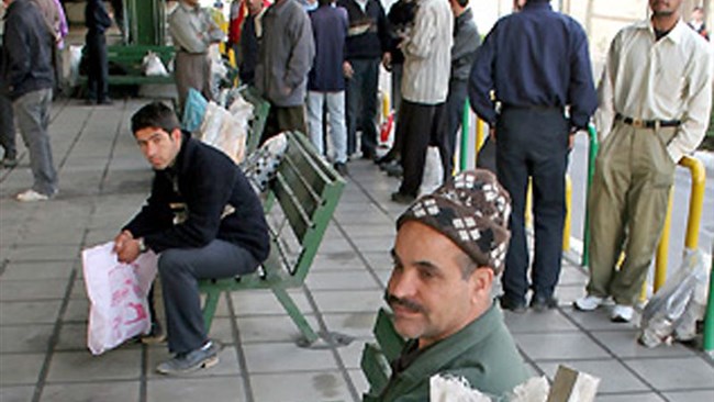 عیسی منصوری، معاون توسعه کارآفرینی و اشتغال وزارت تعاون، کار و رفاه اجتماعی در برنامه گفتگوی ویژه خبری گفت: در شرایط فعلی فضای مناسبی را برای کسب و کار و اشتغال پیش‌بینی نمی‌کنیم.