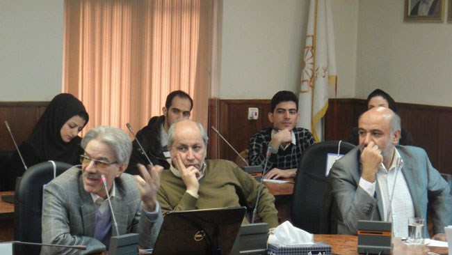 محسن یزدان‌پناه، محقق دانشگاه اراسموس در یادداشت خود به تحلیل نقش‌آفرینی مؤسسه نیاوران در تفکر و عمل توسعه، چه از نظر برنامه‌های پژوهشی و طراحی‌های راهبردی توسعه و چه از نظر تجیهز نیروهای قابل بوروکرات پرداخته است.