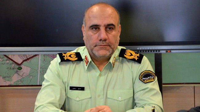 رئیس پلیس تهران می‌گوید فردی که به‌عنوان سلطان سکه معروف است دو شب پیش با ۲ تن سکه بهار آزادی دستگیر شده است.