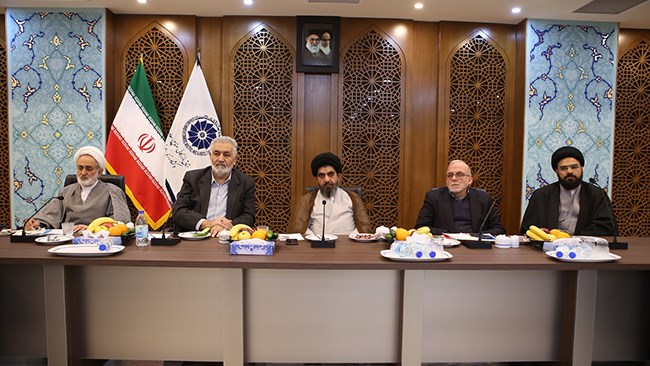 رئیس اتاق بازرگانی، صنایع، معادن و کشاورزی اصفهان تاکید کرد که صدور بخشنامه‌های متعدد، تولیدکنندگان و بازرگانان را سردرگم ساخته است.