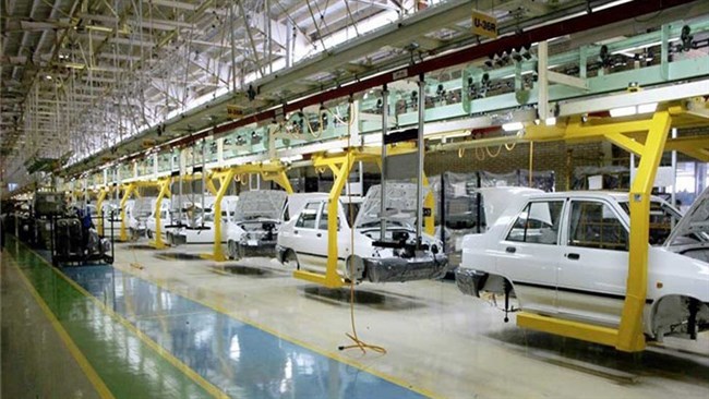 وزیر صنعت، معدن و تجارت از توقف تولید چهار خودرو، یعنی سه نوع پراید و پژو ۴۰۵ GLX تا پایان امسال و ابتدای سال آینده خبر داد.