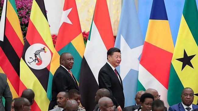 آمارهای کنفرانس تجارت و توسعه ملل متحد (آنکتاد) نشان می‌دهد که سرمایه‌گذاران چینی در سال‌های اخیر بیش از همتایان اروپایی و آمریکایی خود در کشورهای آفریقایی سرمایه‌گذاری کرده‌اند.