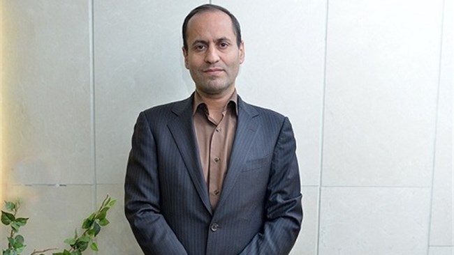 آرگون، عضو اتاق تهران معتقد است با توجه به اهمیت بالایی که صادرات غیرنفتی در شرایط فعلی برای اقتصاد ایران دارد، تسهیل روند صادرات و پیش‌بینی پذیر شدن تصمیمات دولت، اصلی‌ترین اولویت به شمار می‌رود.