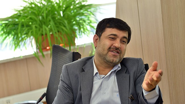 پرویزیان گفت: طرح مجلس درباره توسعه پیمان‌های پولی و پیام‌رسان مالی جایگزین سوئیفت می‌تواند گام مثبتی باشد که سیاست‌گذار پولی را تقویت کند که ابزارها و روش‌های جدید را بیش از گذشته بتواند استفاده کند.