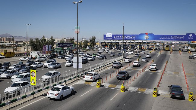 مدیرکل بهره‌برداری آزادراه‌ها از افزایش نرخ عوارض آزادراه‌ها خبر داد.