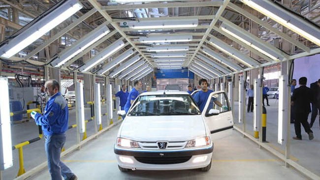 شورای رقابت در نامه ای به وزیر صنعت با افزایش قیمت خودرو حداکثر تا سقف تورم اعلامی از سوی بانک مرکزی برای پاییز امسال موافقت کرد.