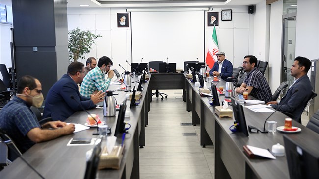 کمیته بهره‌وری انرژی و انرژی‌های تجدیدپذیر وابسته به کمیسیون انرژی اتاق ایران در راستای حمایت از فعالان این حوزه و توسعه اهداف بخش خصوصی تشکیل شده است.