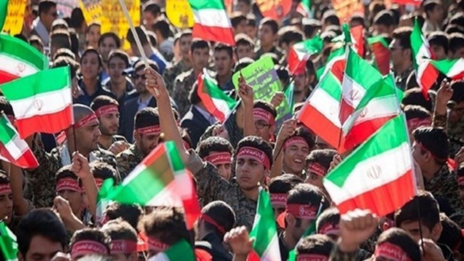 بسیج تجار و فعالان اقتصادی با صدور بیانیه‌ای برای گرامی داشت 13 آبان، این روز را یادآور جنگ اراده‌ها و تحقیر سلطه‌گری عنوان کرد.