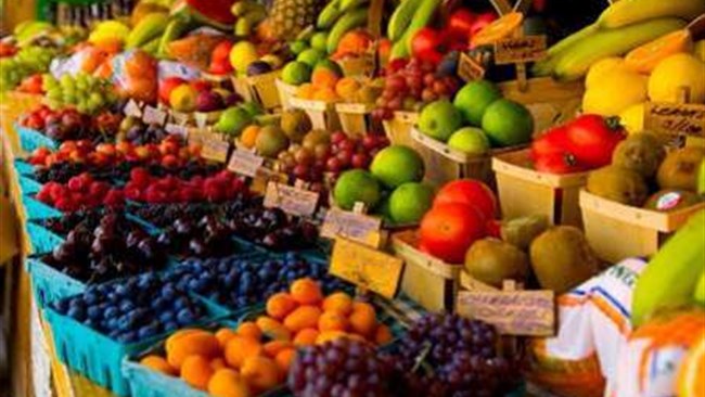 سخنگوی گمرک ایران گفت: در 11 ماه امسال صادرات میوه چه از لحاظ وزنی و چه ارزشی بیش از 20 برابر واردات بوده است.