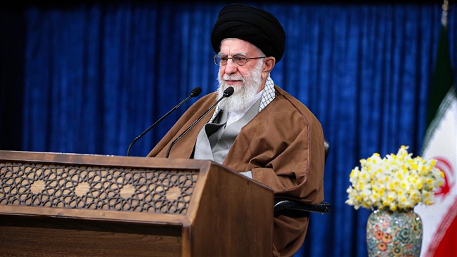 مقام معظم رهبری در سخنرانی نوروزی امسال، ضمن تأکید بر لزوم تداوم مسیر جهش تولید و استفاده از ظرفیت‌های داخلی، تقویت قدرت خرید مردم را یک کمک عمده به تولید دانستند.