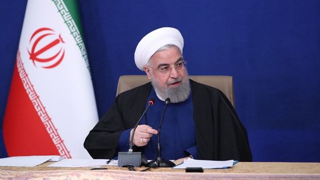 به‌گفته روحانی در جلسه هیات دولت در حال حاضر به حدود 300 میلیارد دلار برای سرمایه‌گذاری نیاز داریم؛ باید مشکلات FATF و تحریم حل شود وگرنه سرمایه داخلی کفاف این نیاز را نمی‌دهد.