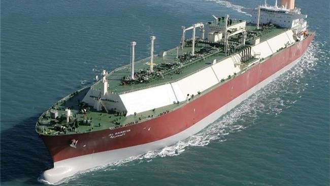 پترونت که بزرگترین واردکننده گاز در هند است، قراردادی برای خرید سالانه ۷.۵ میلیون تن LNG از قطر و ۱.۴۴ میلیون تن از پروژه گورگن شرکت اکسون در استرالیا دارد.