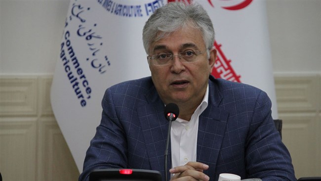 رئیس اتاق تبریز معتقد است: صادرکنندگان باید خود را برای حضور در بازارهای پساکرونا آماده کنند و همچنین باید در بحث تجارت الکترونیک نیز به‌صورت اصولی فعالیت شود.