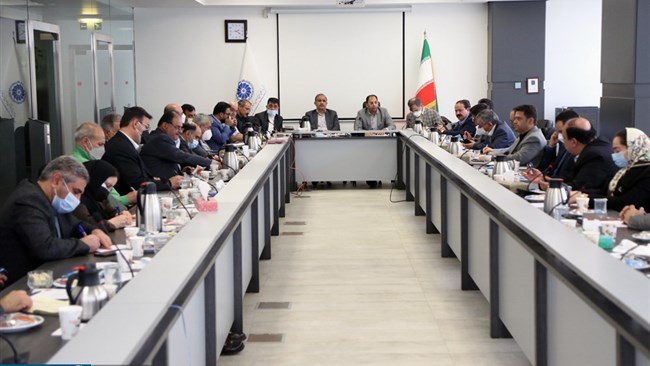 اعضای کمیسیون کشاورزی اتاق ایران ضمن بررسی دلایل برگشت برخی محصولات کشاورزی صادراتی، خواستار ترویج و آموزش مصرف سموم کشاورزی شدند.