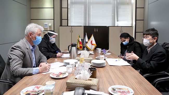 رئیس دفتر جترو در تهران گفت: جترو یک بسته همکاری با ایران آماده کرده و می‌خواهد مناسبات تجاری خود را با ایران افزایش دهد. ژاپن می‌خواهد ارتباط تجاری خود را با ایران برقرار کند.