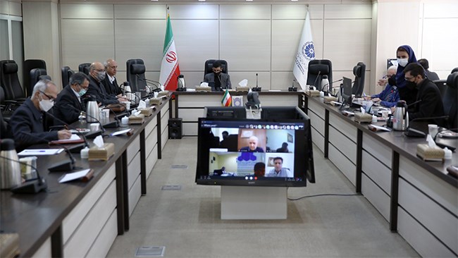 در نشست کمیسیون صنایع اتاق ایران بر لزوم اختصاص ردیفی از بودجه 1401 برای تعمیر و نگهداری زیرساخت‌های شهرک‌های صنعتی تأکید شد.