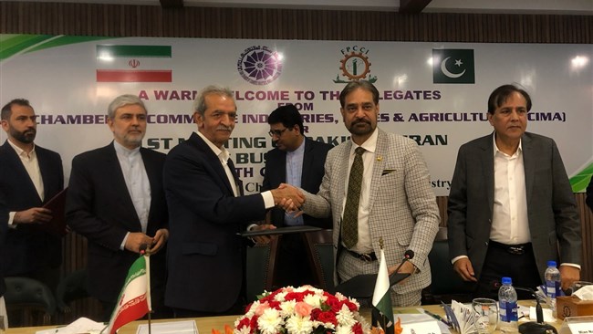 اتاق‌ ایران و فدراسیون اتاق‌های بازرگانی پاکستان سه تفاهم‌نامه همکاری امضا کردند که به تشکیل شورای مشترک بازرگانی و حل‌وفصل اختلافات تجاری معطوف می‌شود.