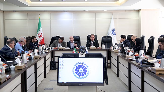 در نشست مشترک کمیسیون انرژی اتاق ایران و دست‌اندرکاران اقتصادی سفارت فرانسه، نمایندگان این سفارتخانه برای تسهیل صدور ویزای تجار ایرانی و افزایش سطح همکاری‌های تجاری میان دو کشور اعلام آمادگی کردند.