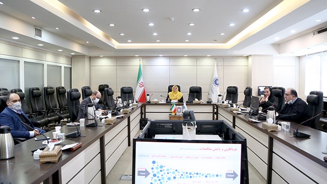 کمیسیون احداث اتاق ایران نشست آشنایی با اصول بازاریابی بین‌المللی و موفقیت در مناقصات را برگزار کرد. در این نشست راه‌های مشارکت موفق در مناقصات بین‌المللی تشریح شد.