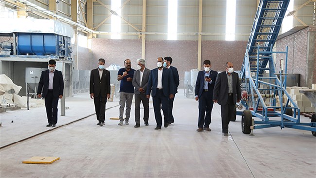 رئیس اتاق کرمان در جریان بازدید از منطقه ویژه اقتصادی رفسنجان، پیشنهاد کرد: برای استافده از توامندی فعالان اقتصادی این منطقه و همچنین کمک به توسعه اقتصادی، انجمن حمایت از توسعه رفسنجان تشکیل شود.