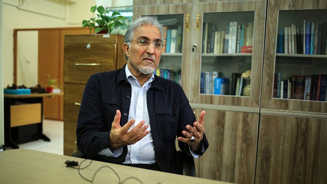 حسین راغفر، اقتصاددان، با اشاره به هجمه‌ها علیه اتاق ایران گفت: این حملات نوعی فرافکنی برای نادیده گرفتن سهم عوامل موثرتر در ناکامی‌های اقتصادی کشور است.