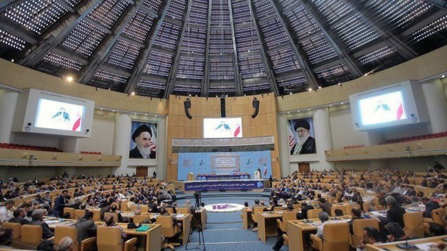 در نخستین روز از رویداد بین‌المللی خصوصی‌سازی در ایران، مقامات دولت، اقتصاددانان و فعالان اقتصادی بخش خصوصی حضور تعاملی دارند و برای اصلاح مسیر خصوصی‌سازی همفکری خواهند کرد.