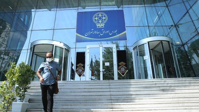 یک کارشناس بازار سرمایه با بیان اینکه روی شرکت های شاخص ساز در بورس کنترل انجام می شود گفت: دلیل این موضوع جلوگیری از وقایعی است که سالیان گذشته اتفاق افتاده بود اما این عملیات خوب نیست.