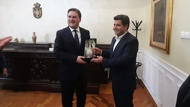وزیر امورخارجه صربستان از عزم جدی کشورش برای توسعه روابط اقتصادی با ایران خبر داد و گفت حجم مبادلات ‌تجاری دو کشور قابلیت افزایش داشته و صربستان از این موضوع حمایت می‌کند.