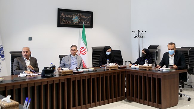 اتاق ایران بنابر تاکید رئیس‌جمهور در نظر دارد مجموعه راهکارهای پیشنهادی برای توسعه صادرات کشور را تهیه و در اختیار ایشان قرار دهد.