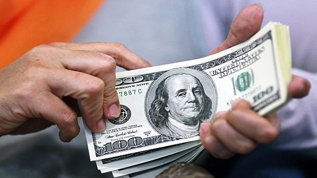 تقویت ارزش دلار با هدف مهار تورم در آمریکا، اقتصاد جهان را تحت فشار قرار خواهد داد.