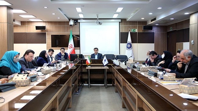 کمیسیون‌های تخصصی اتاق ایران پیشنهادهای خود را در حوزه‌های مختلف درباره جزئیات برنامه هفتم توسعه در اختیار مرکز پژوهش‌های اتاق ایران قرار می‌دهند تا جمع‌بندی نهایی برای دولت ارسال شود.