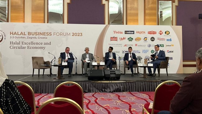 محمدرضا کرباسی، مدیرکل ایکریک با بیان اینکه چالش اصلی صنعت حلال، فقدان استاندارد واحد پذیرفته شده در سطح جهانی است گفت: عدم وجود استاندارد جهانی حلال باعث رشد آهسته صنایع حلال جهانی می‌شود.