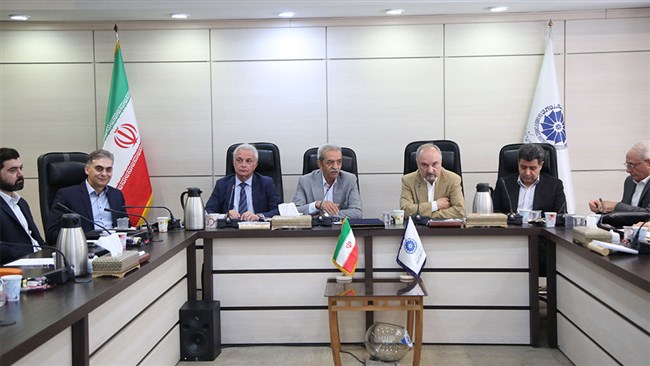 جلسه شورای کمیته ایرانی اتاق بازرگانی بین‌المللی (ICC) با حضور همه اعضای شورا برای انتخاب هیأت رئیسه برگزار شد و اتاق ایران با رأی اکثریت مطلق رئیس این کمیته باقی ماند.