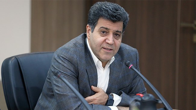 حسین سلاح‌ورزی، رئیس اتاق ایران می‌گوید: رویکرد اتاق در دوره جدید، تعامل با اقتصاددان‌ها و توجه به خروجی نظرات بر اصول علم اقتصاد و عقلانیت خواهد بود. منافع ملی را بر منافع صنفی ترجیح داده و با حاکمیت تعامل خواهد کرد.